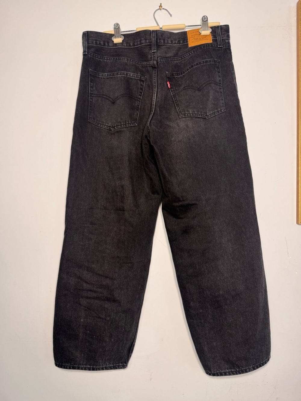 Levi's Baggy Dad Jeans in Shrink Up Black Wash Size 31 - Picture 5 of 7